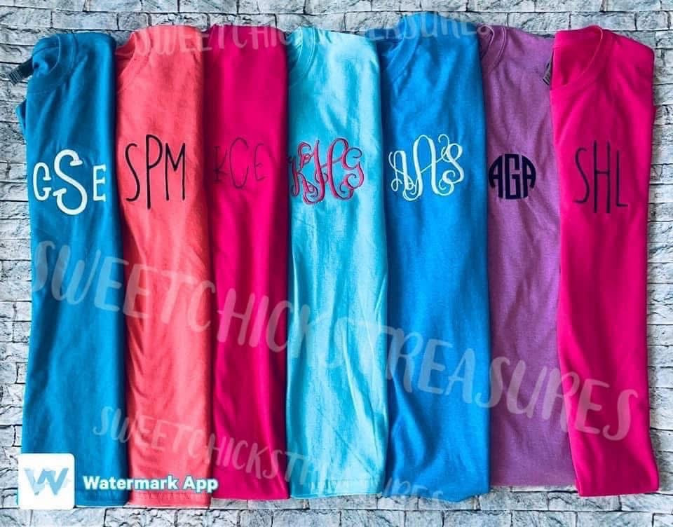 #01106 Mystery mono tees