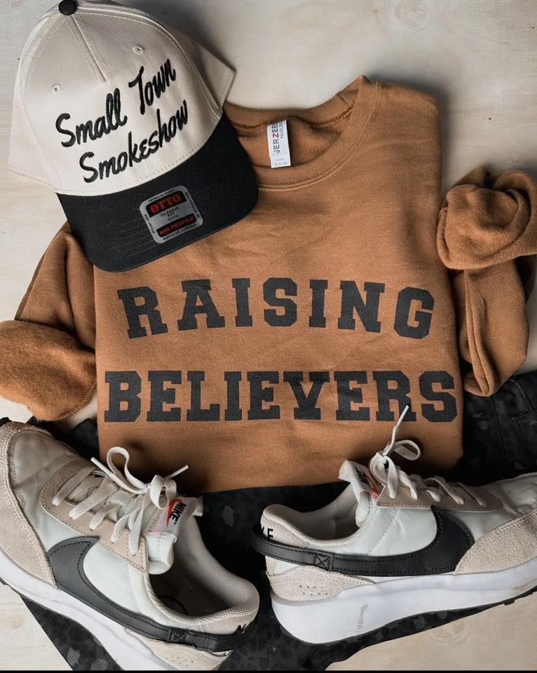 #00549 Raising believers sweatshirt