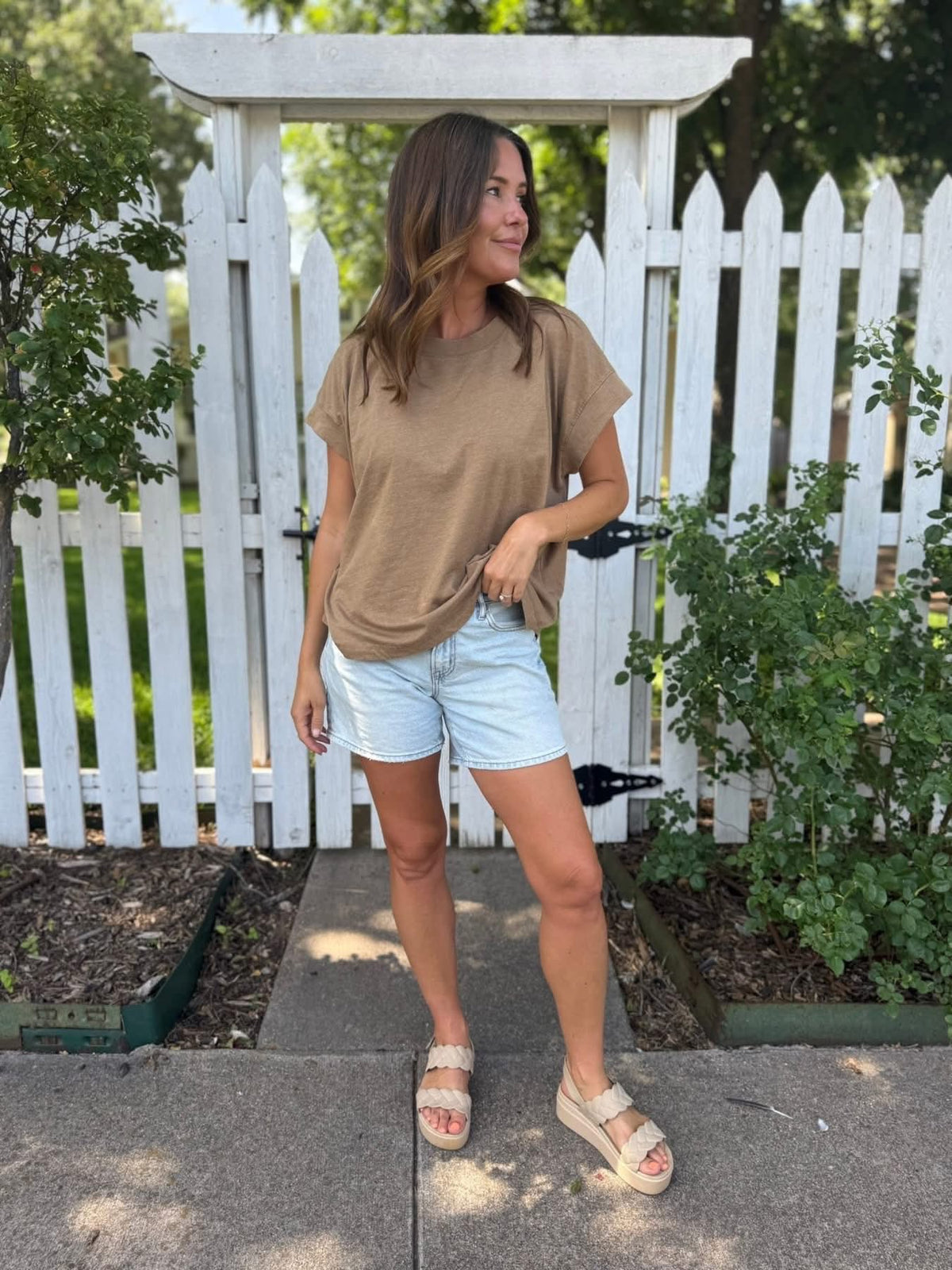 #00641 Capped sleeve cutie