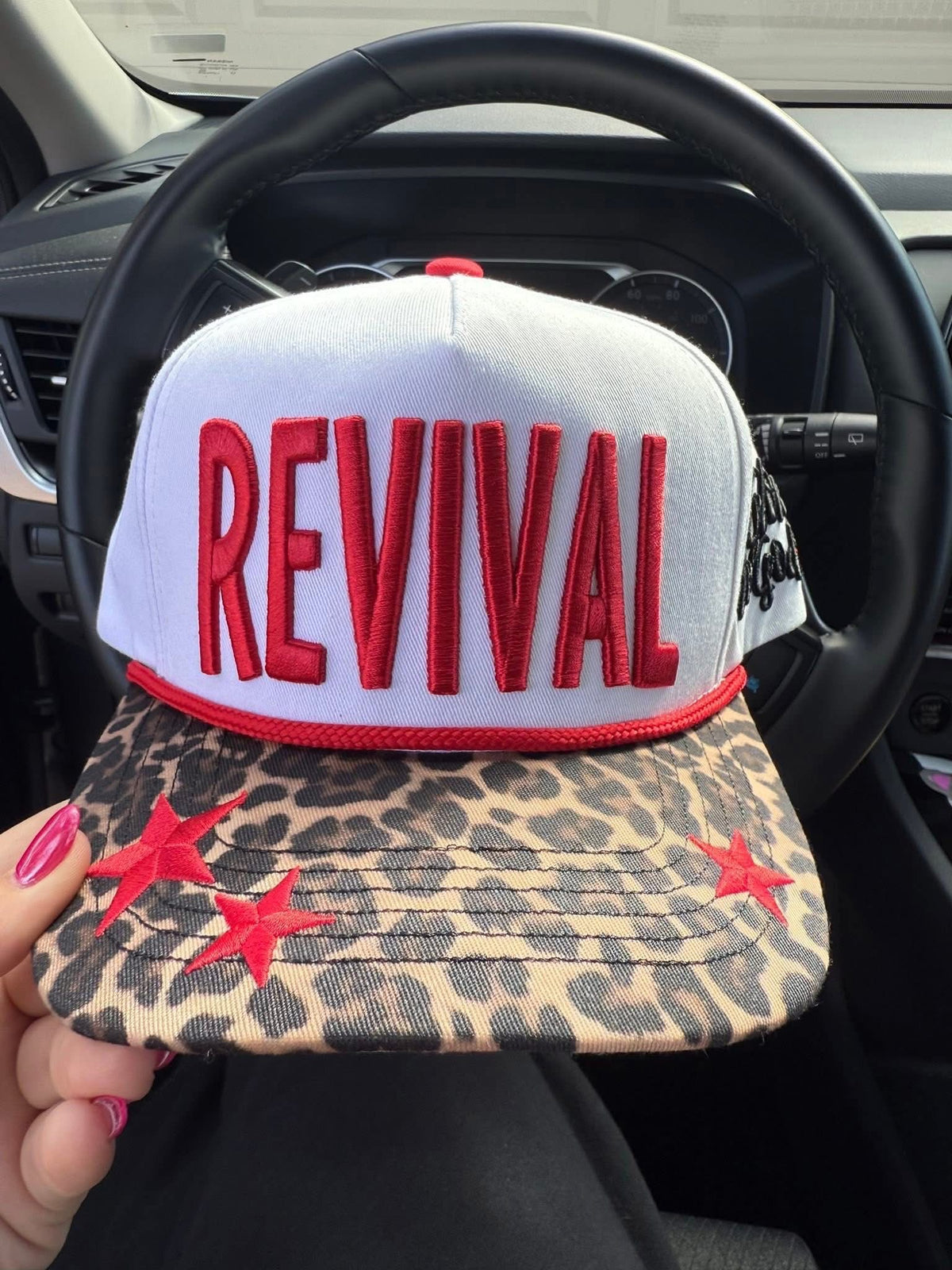 #00900 Embroidered hats
