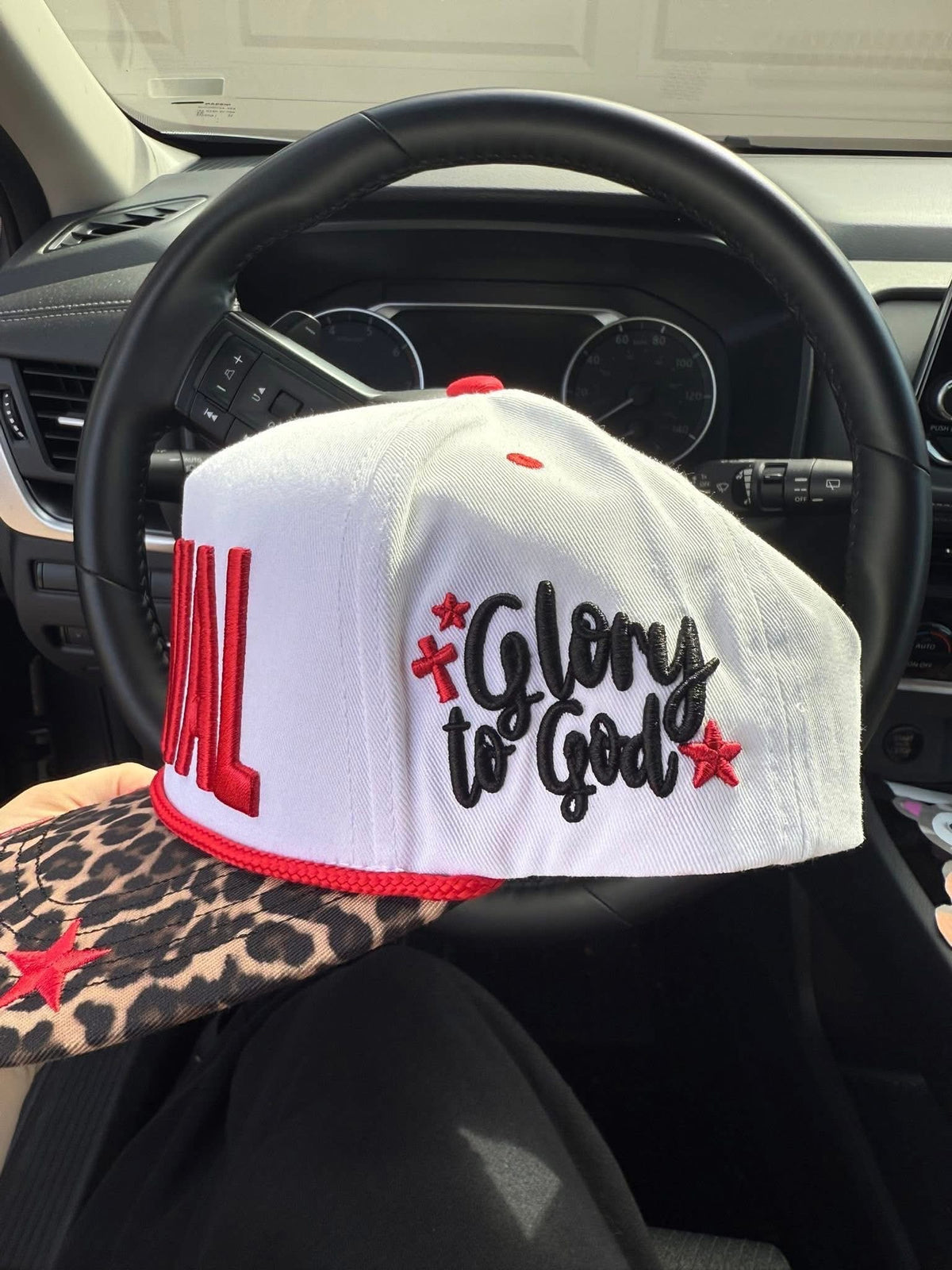 #00900 Embroidered hats