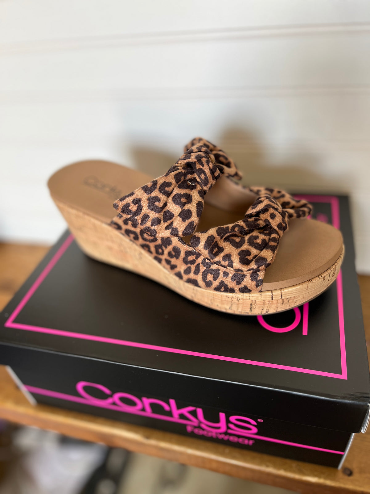 Corkys Leopard Bowed Up