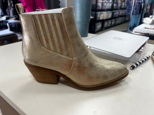 Corkys Potion Boot