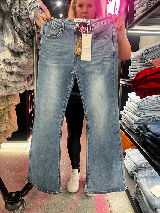 Mid Rise Basic Flare Jeans