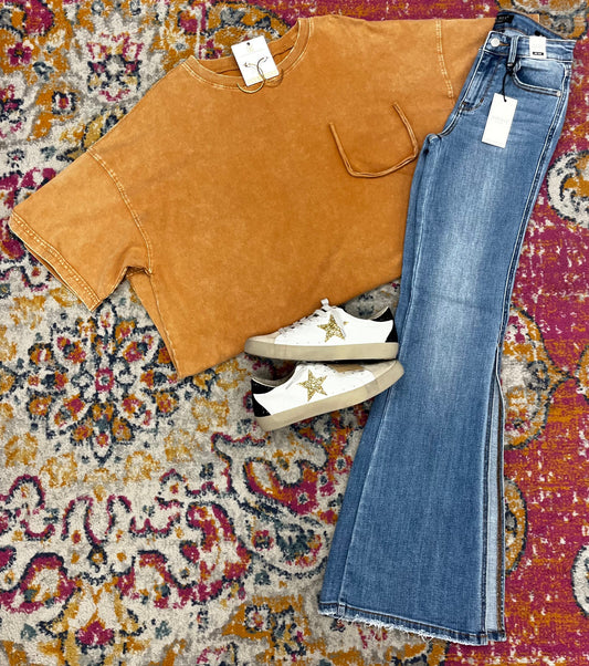 Mid Rise Peak-A-Boot Flares