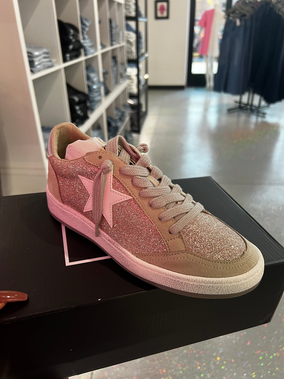 Paz Champagne Glitter