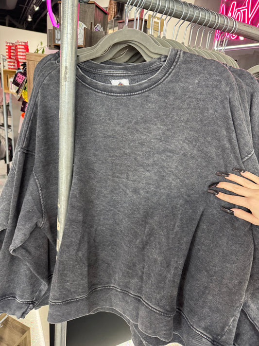 Mineral Wash Long Sleeve