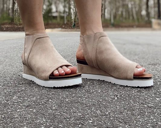 Easy Living Wedge