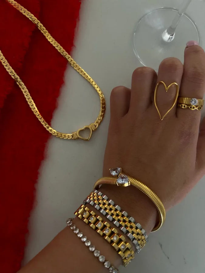 heart necklace