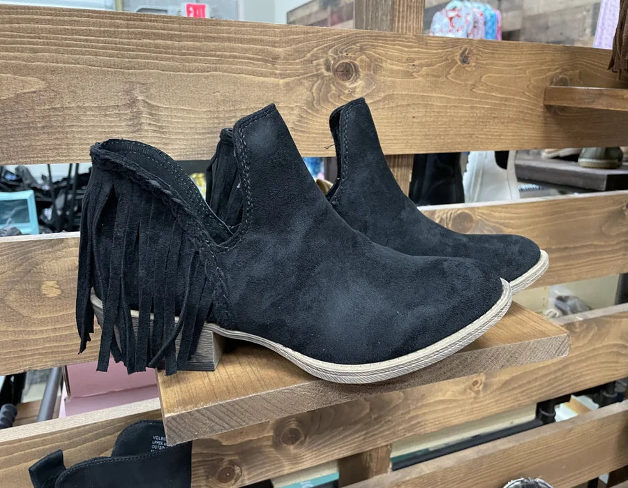 Trio Low Fringe Bootie